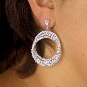 Boucles d'oreilles fashion créoles strass