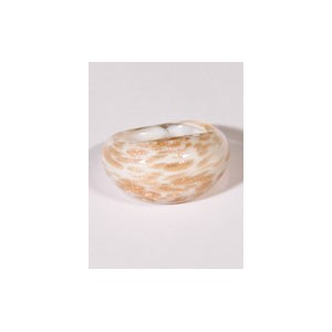 Bague en verre teintée dans la masse avec inclusion poussiere de cuivre