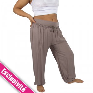 Pantalon fluide couleur taupe ceinture à lacet