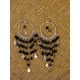Boucles d'oreilles pendantes en billes de verre noires et sitaras