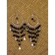 Boucles d'oreilles pendantes en billes de verre noires et sitaras