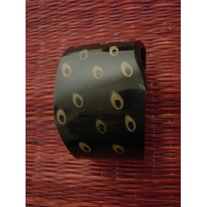 Bracelet ethnique jonc en corne noir motif léopard