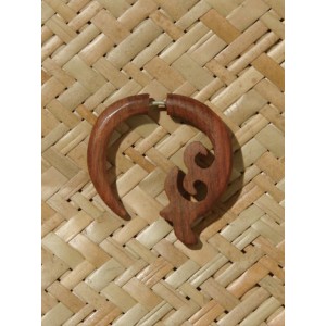 Paire de boucles d'oreilles en bois motif tribal faux ecarteur