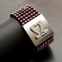 Large bracelet en strass rose, fermeture coeur m&eacute;tal et strass
